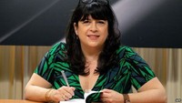 Watch Out! Lebih Erotis, Ini Novel Terbaru EL James Grey