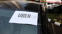 Lima unit taksi Uber diamankan di Mapolda Metro Jaya. Sementara lima sopir yang belum diketahui identitasnya masih diperiksa di Subdit Cyber Crime Ditreskrimsus Polda Metro Jaya. Pool/Lamhot Aritonang/detikFoto.