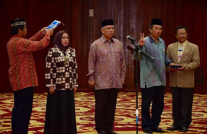 Lantik 3 Pejabat Baru, Menko Sofyan Cerita Soal Keledai dan Manusia
