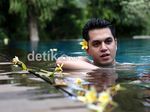 Girls, Lihat Kevin Julio Berenang Yuk!