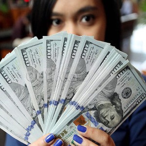 Dolar Masih Bertahan di Rp 13.300, Ini yang Diwaspadai Agus Marto