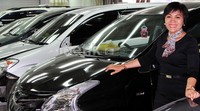 Indah berharap para wanita membuka pikiran tentang bekerja di bidang bengkel. Bidang itu bukanlah dominasi kaum laki-laki, tetapi juga bisa dikerjakan oleh wanita.