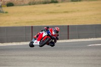 Motor MotoGP versi jalanan ini akan mencoba membuat ratusan ribu penonton festival Goodwood terlena. Festival sendiri akan dilaksanakan akhir Juni ini. Pool/dok Honda.