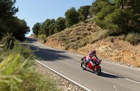 Motor RC213V-S akan dikendarai di perbukitan Goodwood selama 3 hari yakni dari 26-28 Juni oleh para pengendara motor balapan Honda dari berbagai kategori balapan, mulai dari road racing, World Superbike dan MotoGP. Pool/dok Honda.