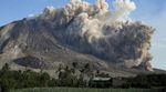 Abu Vulkanik Gunung Sinabung Selimuti Langit Karo