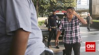 Mereka dikawal oleh belasan penyidik KPK dan anggota Brimob. CNN Indonesia/Adhi Wicaksono.