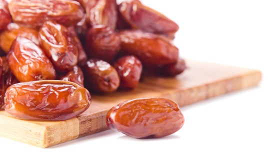Lebih Sehat Mana, Kurma Segar atau Kurma Kering?