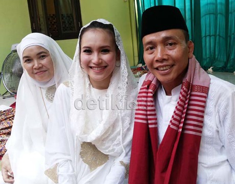 Ayu Ting Ting Ingin Bangun Rumah Masa Depan di Puncak