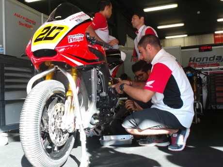 Dimas Ekky Tembus 10 Besar di Sesi Warm Up