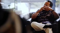 Ketut menunggu dipanggil penyidik KPK.