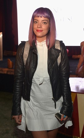 Duh! Lily Allen Jadi Korban Ledakan Gas