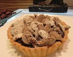 Mencicip Cake yang Manis Lembut dengan Paduan Tonka dan Cokelat Asli Indonesia