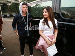 Aww! Aliando Sweet Banget dengan Prilly Latuconsina