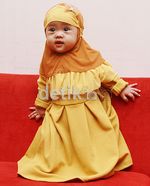 Gemes! Anak Oki Setiana Dewi Cute Berhijab