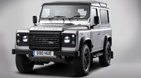 Defender edisi 2 juta unit akan dilelang secara global di Bonhams.
