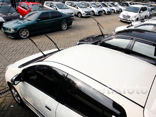 Penjualan Mobil Berharap pada Lebaran