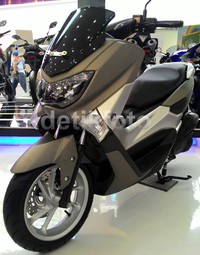 NMAX dengan harga terjangkau ini tidak memiliki fitur Anti-lock Braking System (ABS).