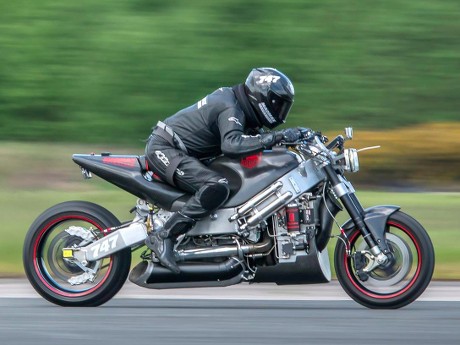 Motor Bermesin Turbin Rolls-Royce Tenaga 542 Daya Kuda, 376 Km/Jam