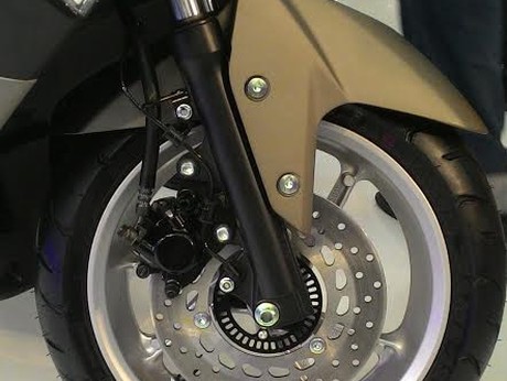 Selain 1.000 Unit Lewat Online, Yamaha Juga Siap Produksi 7.000 NMAX Tanpa ABS