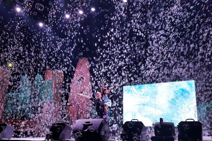 Atraksi Spesial Liburan di Trans Studio Bandung: Gazillion Bubble Show