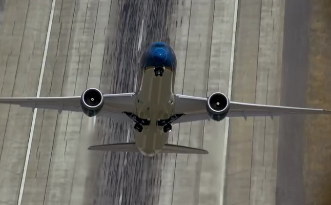 Beginilah Kalau Pesawat Boeing Lepas Landas Secara Vertikal