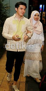 Ngabuburit Bareng Irwansyah dan Zaskia Sungkar