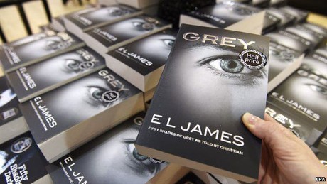 Grey Terjual 1,1 Juta Kopi, EL James Kalahkan Dan Brown