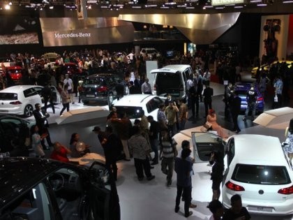 Apa Kabar Program Mobil Rendah Emisi?