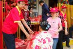 Kelenteng Gondomanan Yogyakarta Bagikan Sembako