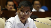 Intinya pada rapat kali ini kita ingin memperoleh data dan informasi lebih komprehensif sekaligus membahas sarana dan prasarana dalam menangani arus mudik Lebaran,ujar Jonan. Lamhot Aritonang/detikFoto.
