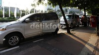 Meski tidak memiliki izin, mobil omprengan ini sudah beroperasi sekitar 10 tahun lalu.