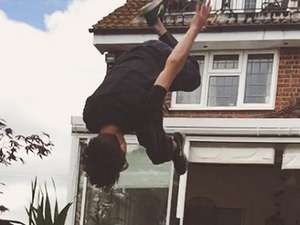 Tom Holland Resmi Gantikan Andrew Garfield sebagai Spider-Man Baru