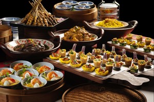 Nikmatnya Berbuka dengan Udang Assam dan Bubur Pulut di Jakarta Restaurant