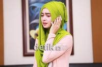 Ini penampilan Nabila ketika melakukan salah adegan di sinetronnya.