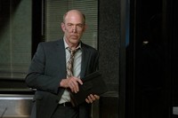 Aktor peraih Oscar J. K. Simmons juga ikut meramaikan film dengan berperan sebagai Detective O'Brien. (Dok Paramount Pictures)