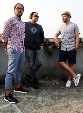 Alexa Bangkit, Kembali dan Sendiri