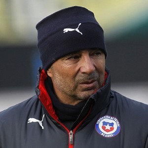 Bola Atas Uruguay yang Jadi Ancaman untuk Chile
