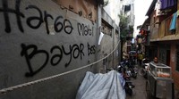 Harga mati, bayar bos bunyi salah satu tulisan.