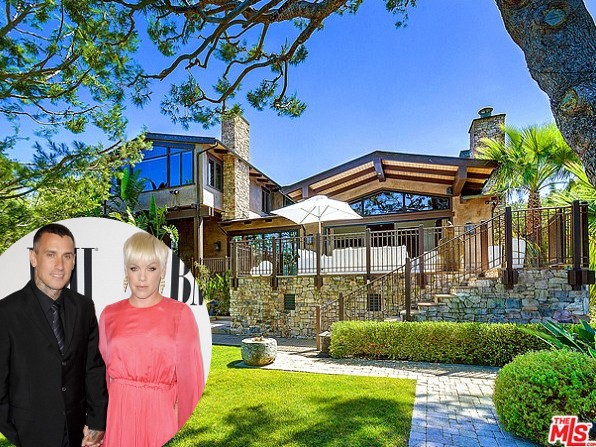 Menghadap ke Laut, Rumah Pink Dijual Senilai Rp 186 Miliar