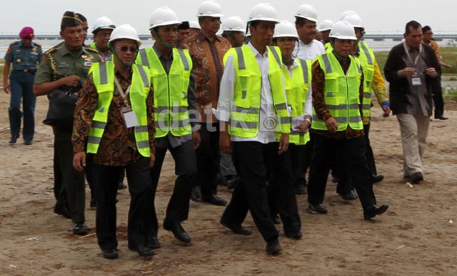 Tak Mau Proyek Mangkrak, Jokowi Pegang Nomor Telepon Eselon II Kementerian