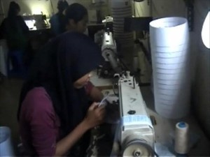 Bulan Puasa, Peci dari Pasuruan Ini Laris Hingga ke Singapura