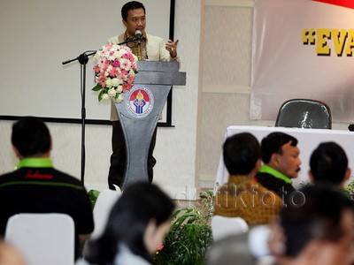 Menpora Evaluasi Hasil SEA Games 2015