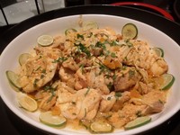 Ikan panggang yang dipadukan dengan bawang putih dan juga di marinasi dengan lemon ini berasal dari Lebanon.