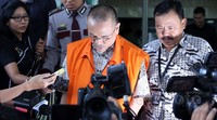 Rizal mengaku siap buka-bukaan di persidangan nanti. Dia akan membongkar praktik pembagian fee selama proses pembangunan beberapa venue dan wisma atlet Sea Games di Palembang.