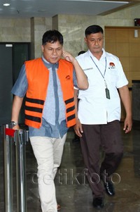 Ia tidak memberikan keterangan apapun terkait hasil pemeriksaannya.