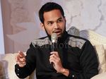 Teuku Wisnu dan Jenggotnya yang Makin Lebat