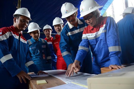 Harga Minyak Dunia Turun, Pertamina Tetap Aktif Ngebor