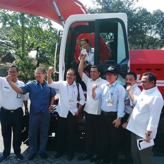 Pindad Bikin Ekskavator, BUMN Karya Minta Harganya Lebih Murah dari Impor