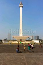 Terima Kasih Pak Ahok! PKL Tertata Rapi, Monas Makin Cantik
