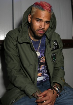 Chris Brown Siap Rilis Album Baru Tahun Ini
